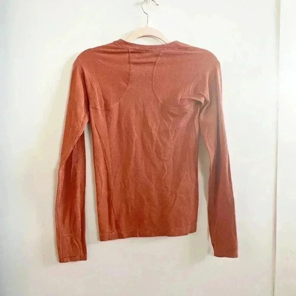 Athleta orange long sleeve shimmer top XS - Picture 4 of 4